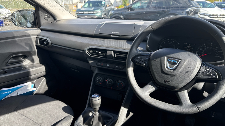 Dacia Jogger 1.0 TCe Essential 5dr Petrol Estate